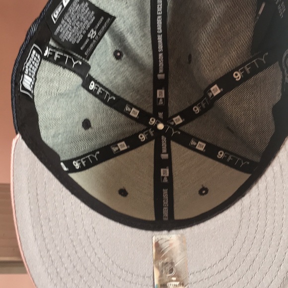 Hat - Picture 3 of 4